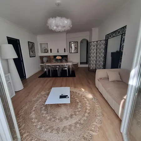 Nouveau - Insolite ! Maison En Bord De Riviere *