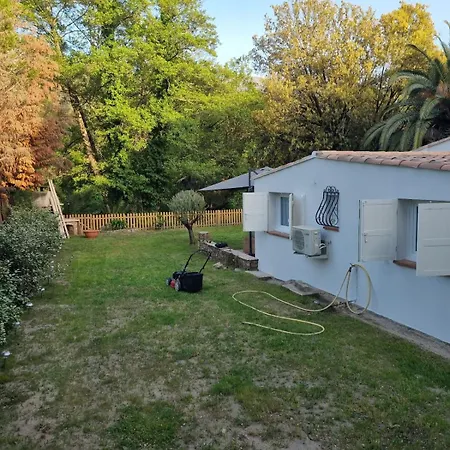 Dom wakacyjny Nouveau - Insolite ! Maison En Bord De Riviere